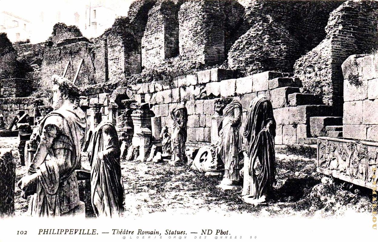 Phillippeville - Theatre Romain - Statues.jpg